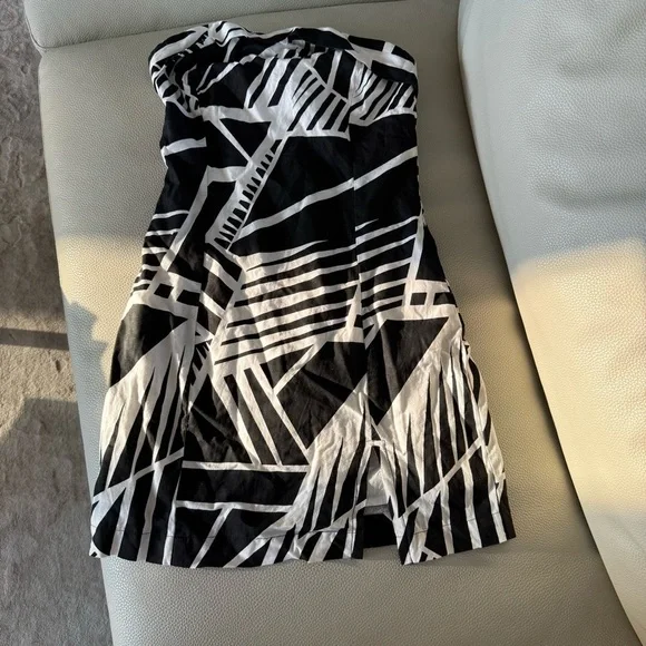 Dynamite short mini black and white strapless dress women’s XXS - Picture 2 of 6